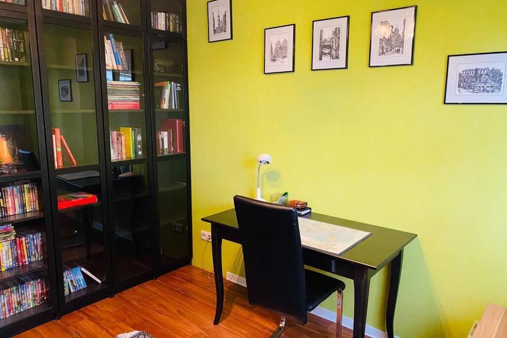 Grosses 4 Zimmer Apartment Naehe Messe Ганновер Экстерьер фото