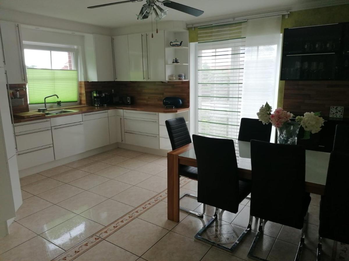 Grosses 4 Zimmer Apartment Naehe Messe Ганновер Экстерьер фото